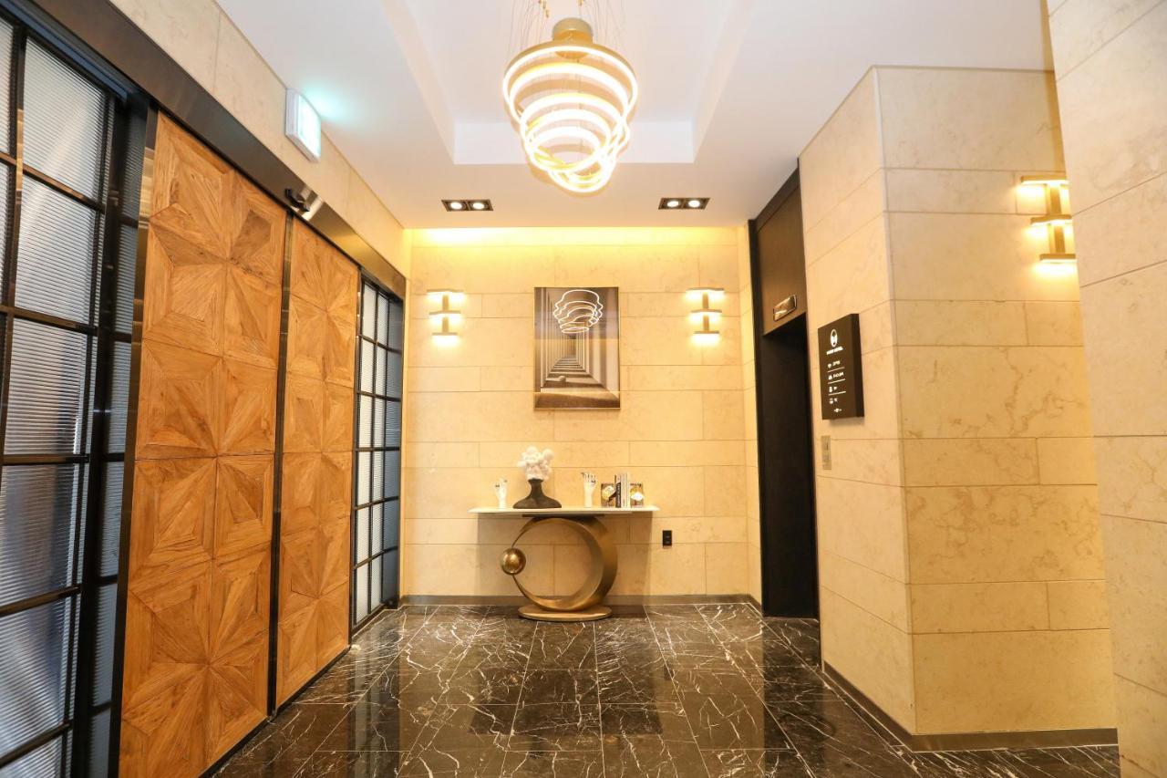 צ'ונג'ו Mari Hotel מראה חיצוני תמונה