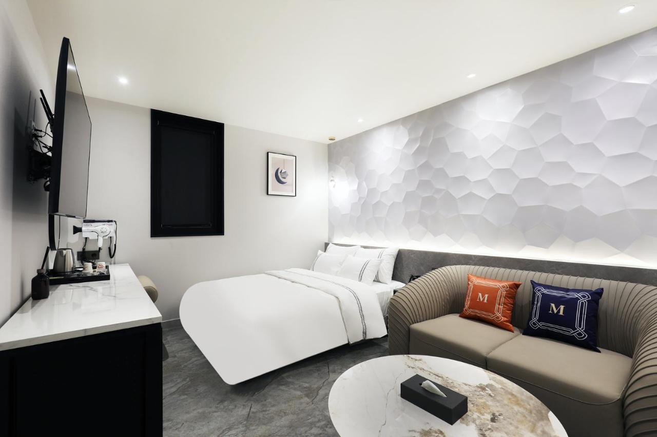 צ'ונג'ו Mari Hotel מראה חיצוני תמונה